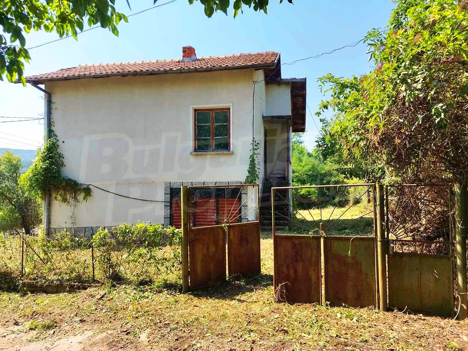 outside, facade, garden