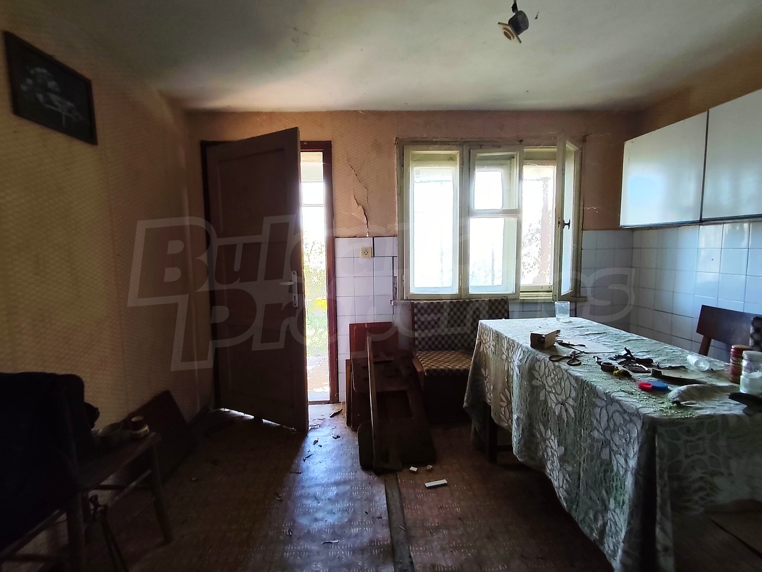 inside, kitchen