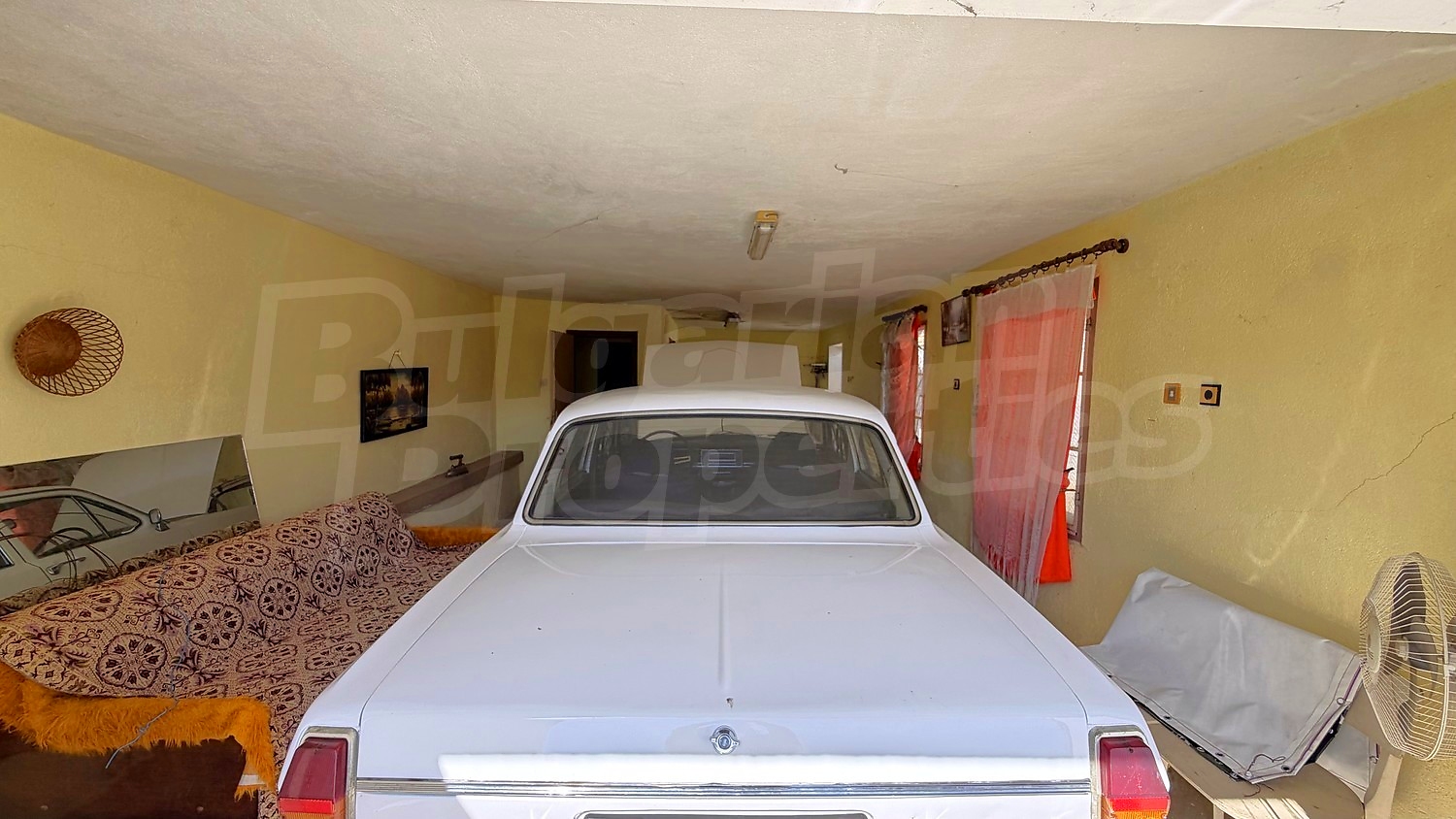 inside, parking, furnished