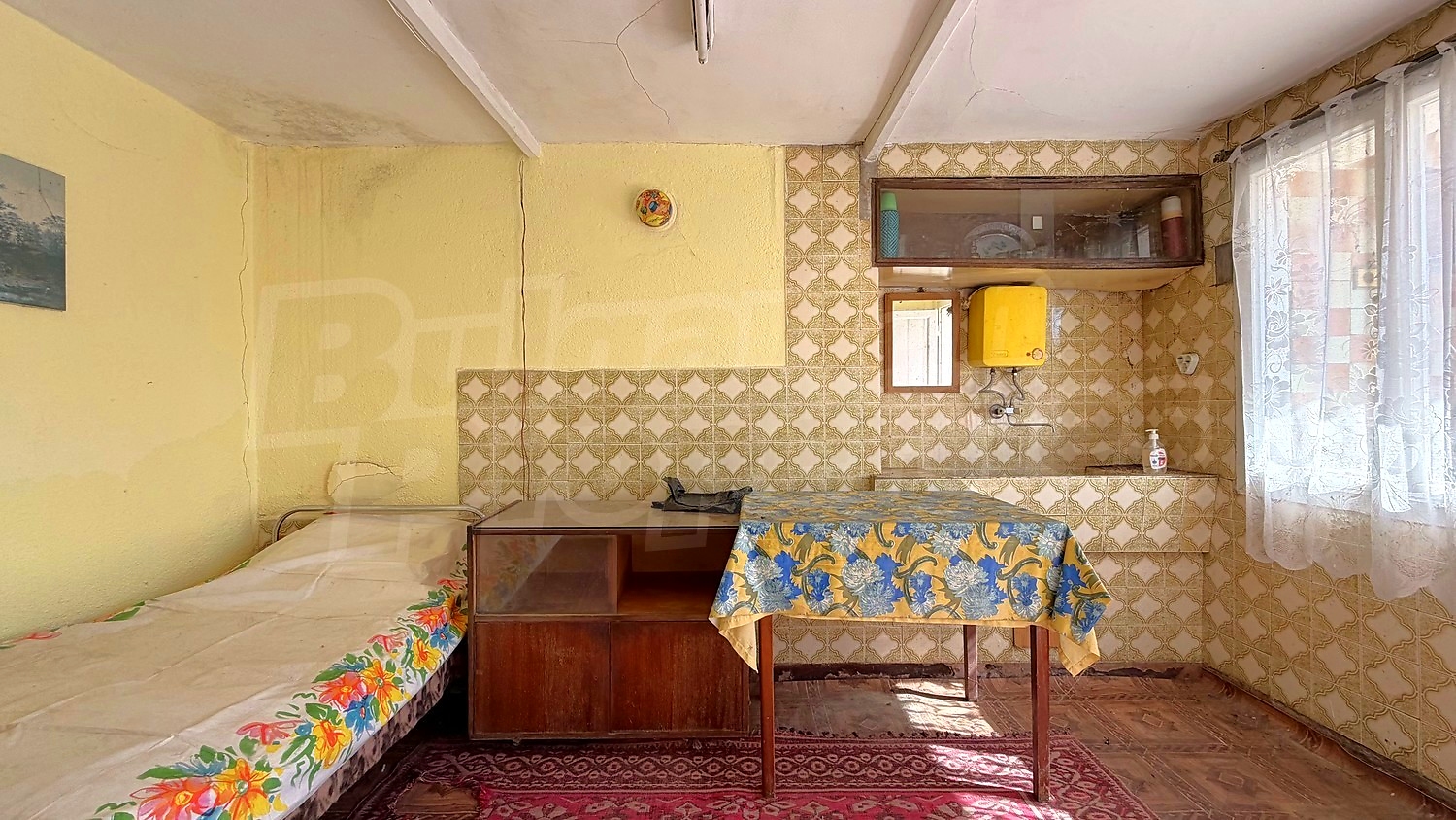 inside, kitchen, furnished