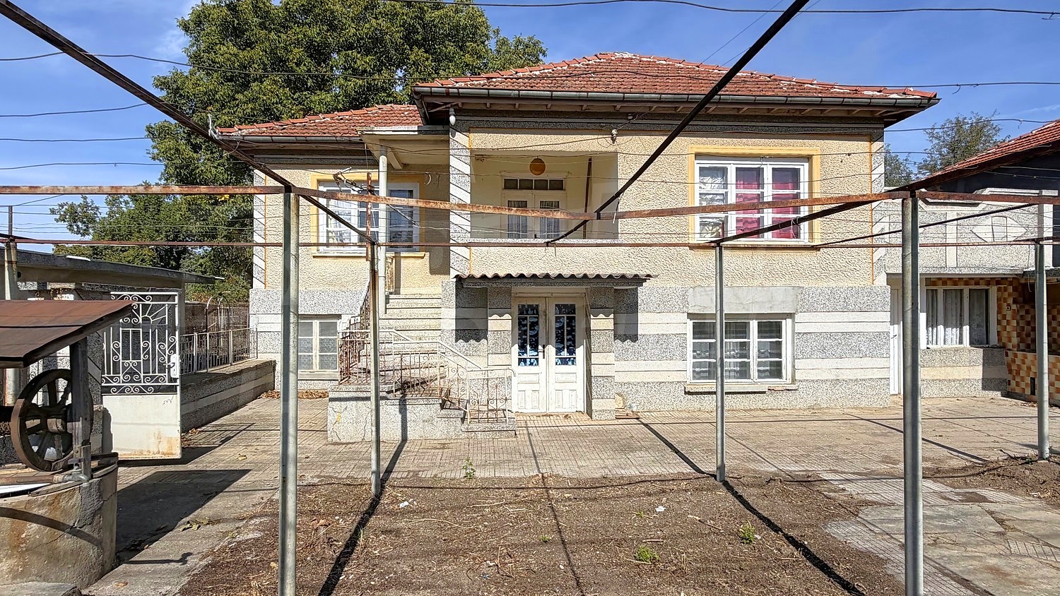 outside, facade, garden