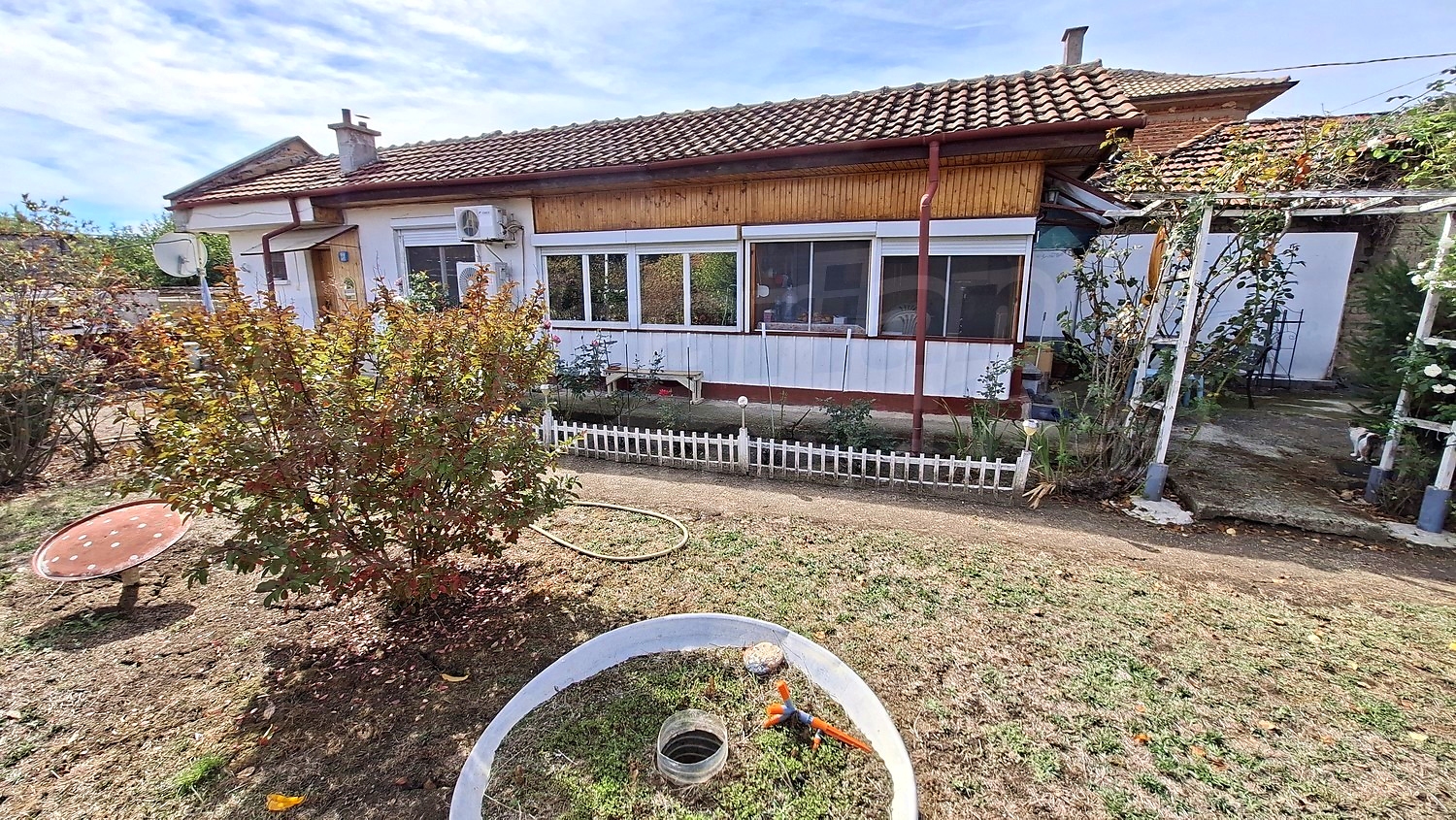 outside, facade, garden