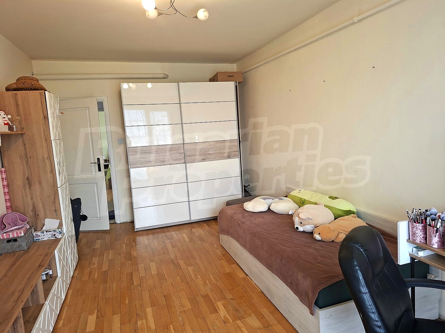 inside, bedroom, furnished