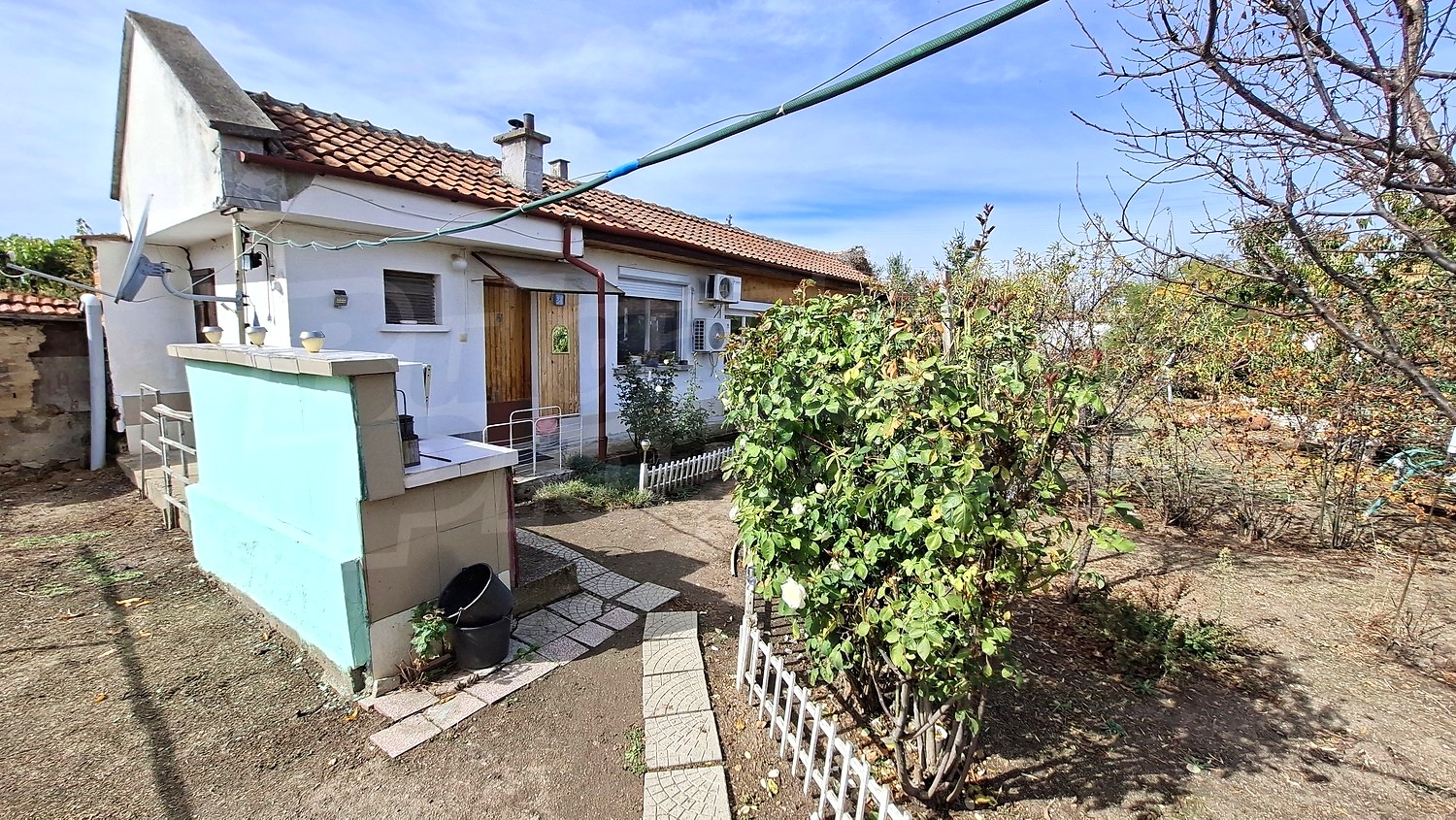 outside, facade, garden