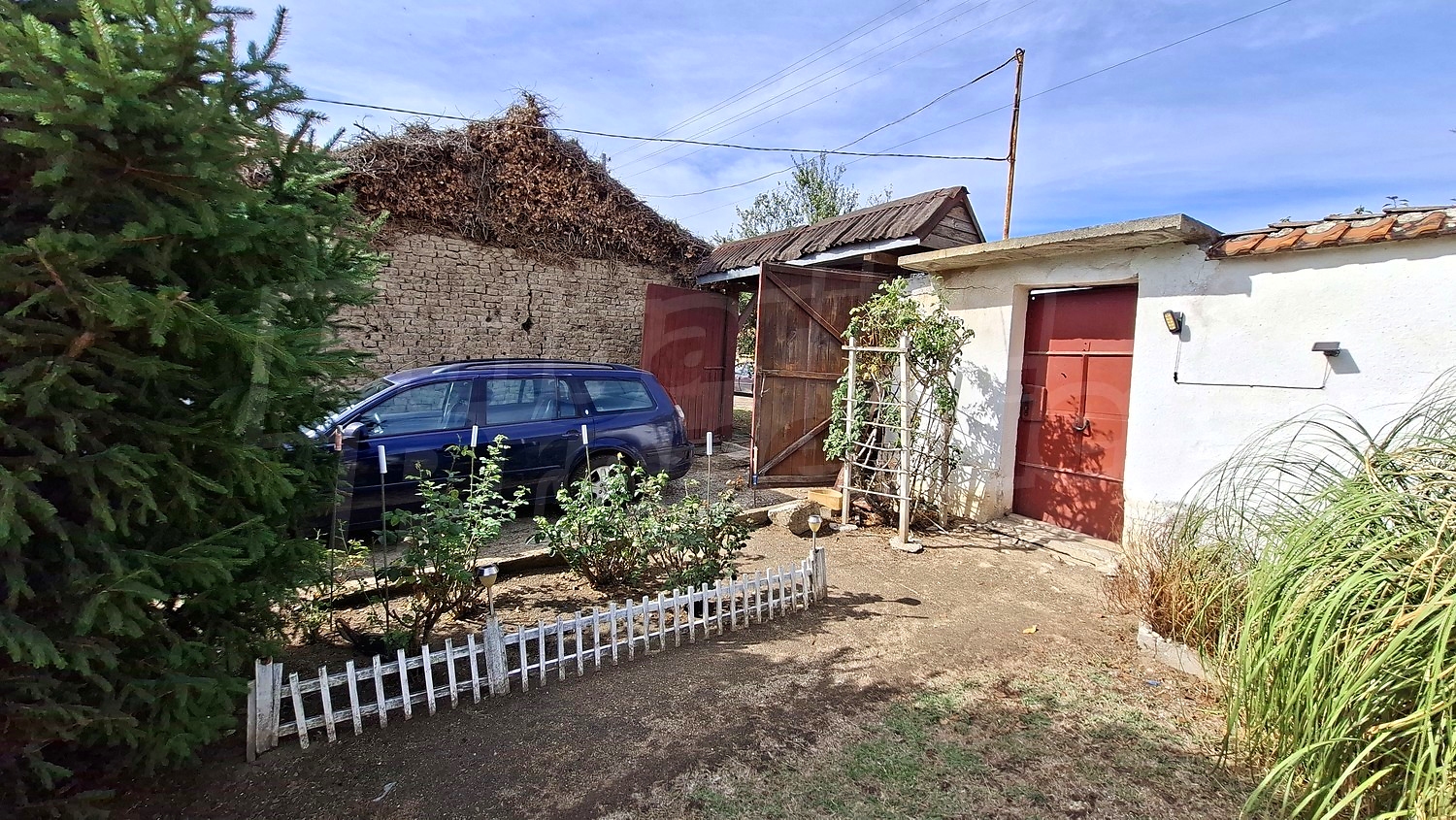 outside, garden, parking