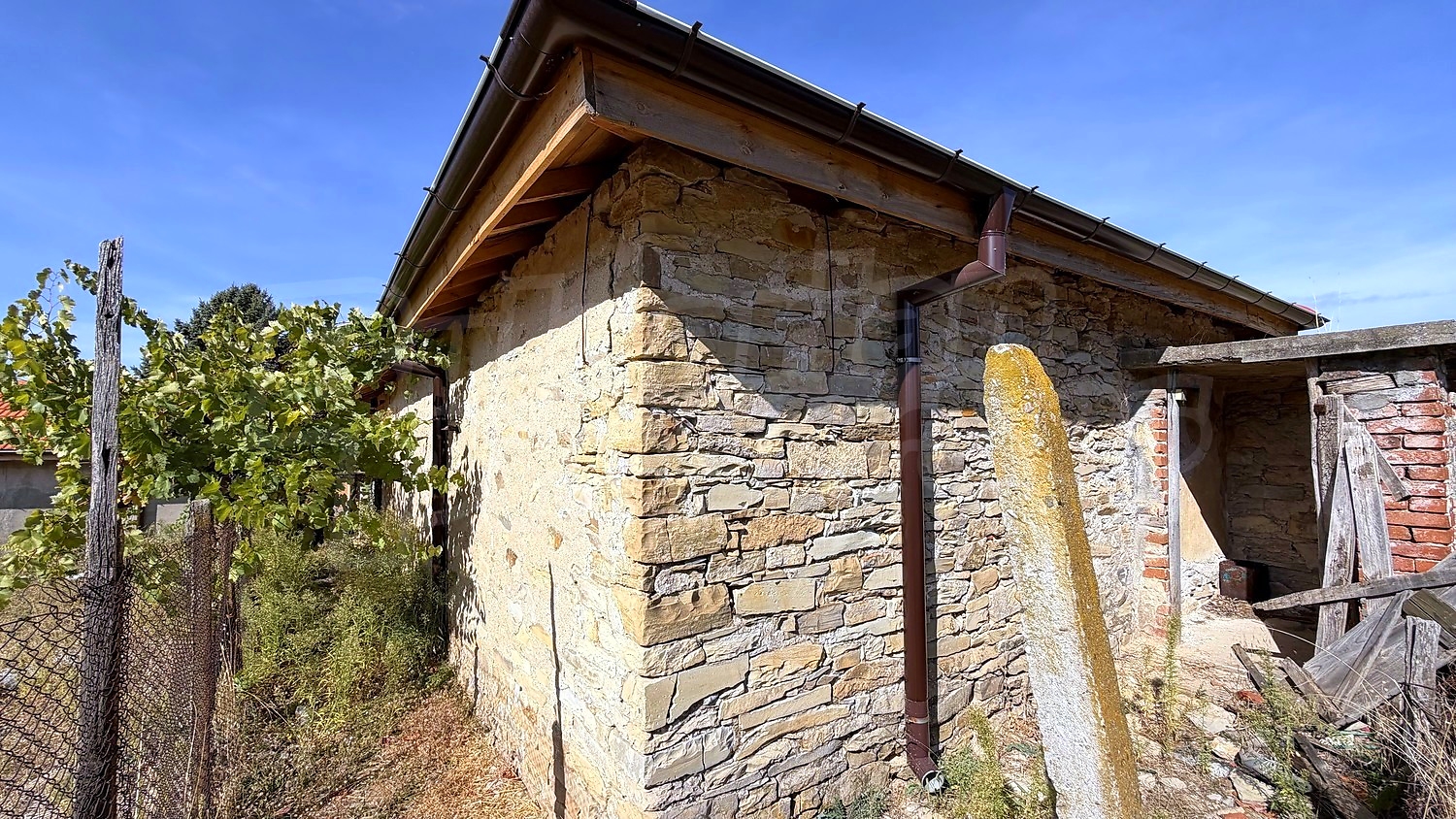 outside, facade, garden