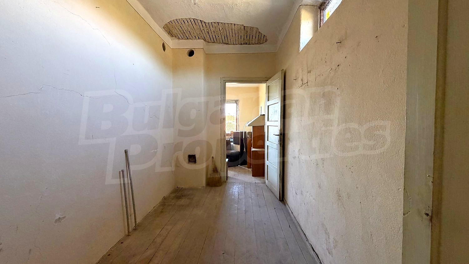 hallway, inside