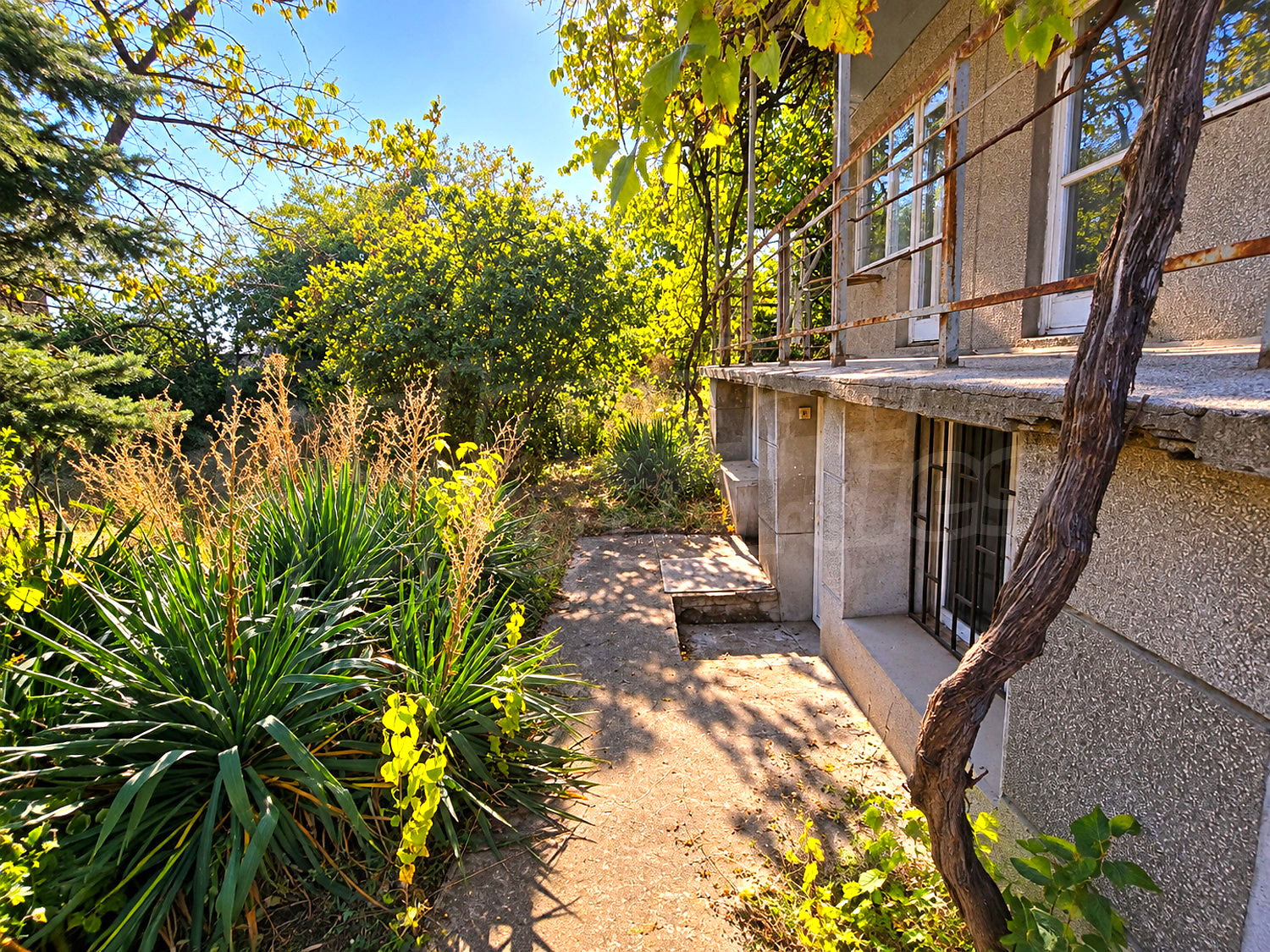 outside, facade, garden
