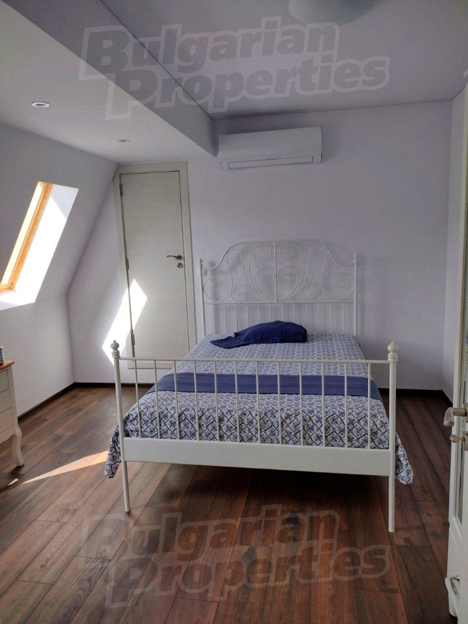 inside, bedroom, furnished