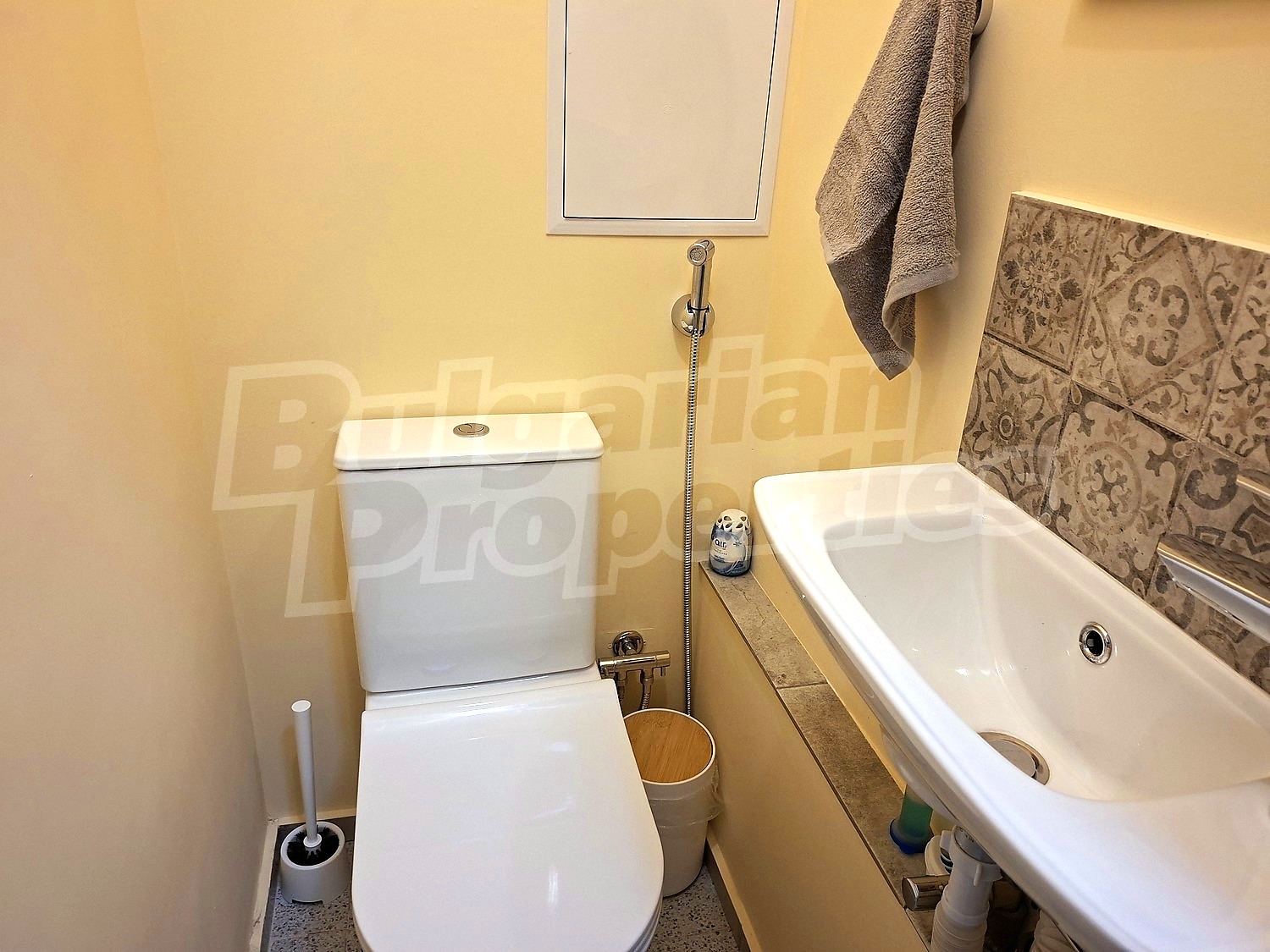 bathroom, toilet