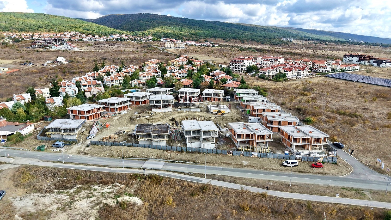 outside, facade, mountain, green area