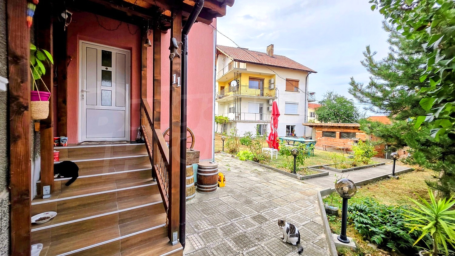 outside, garden