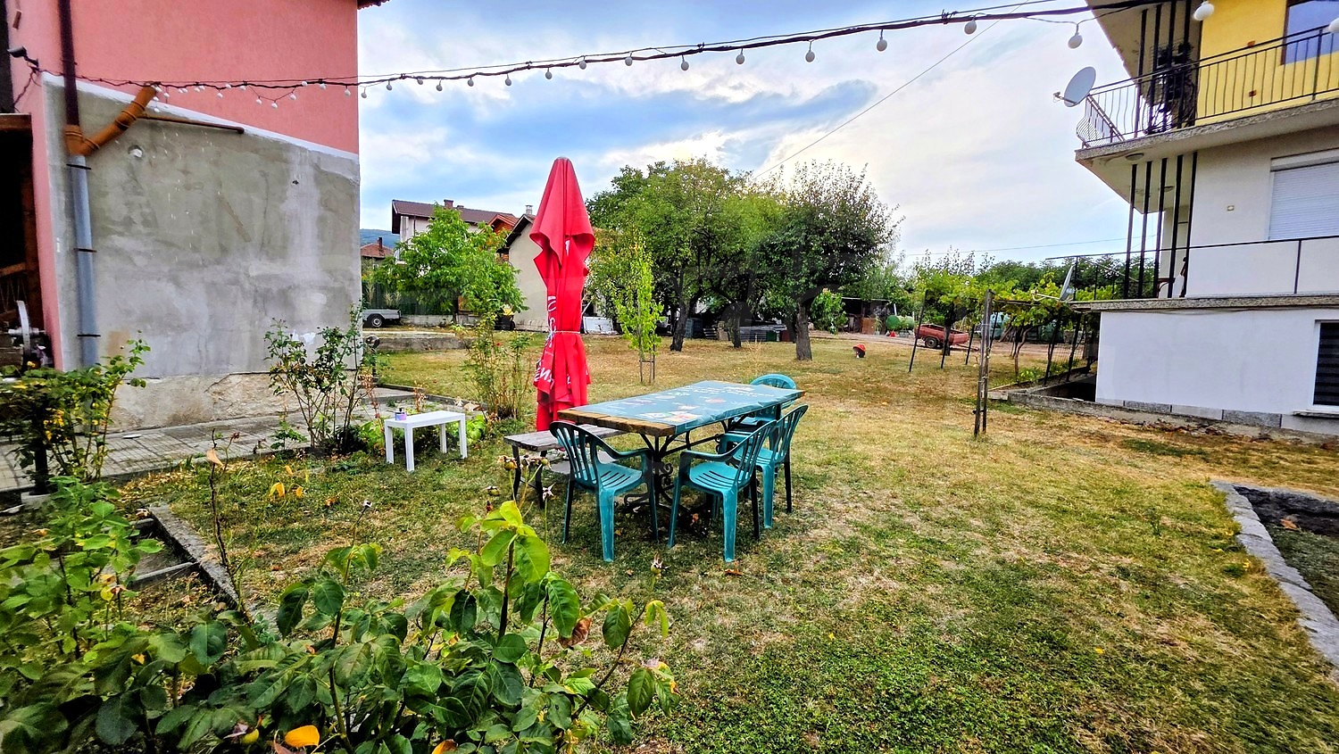 outside, garden