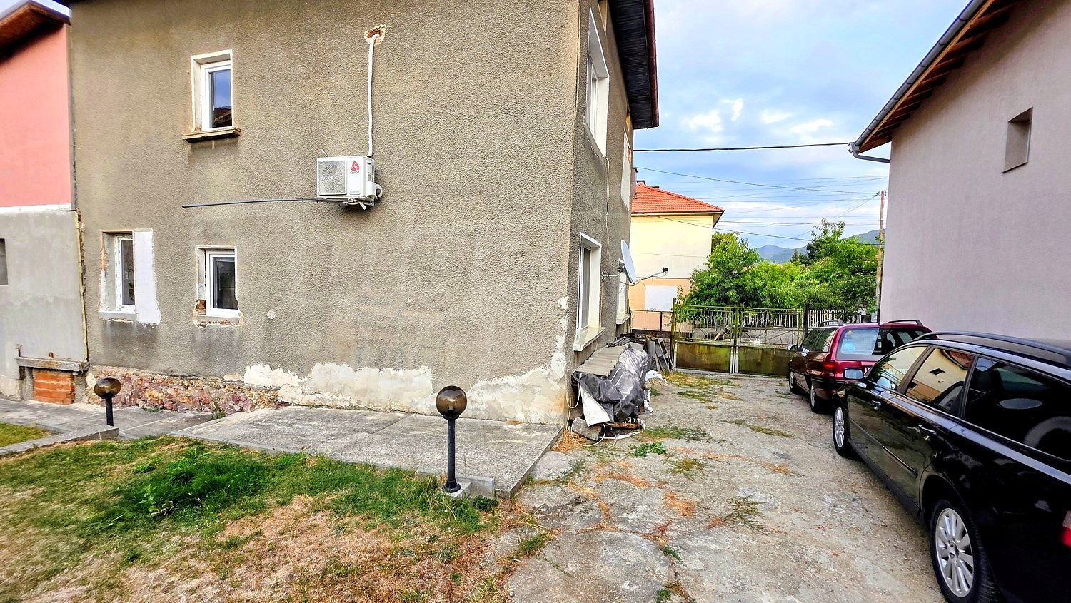 outside, facade, parking