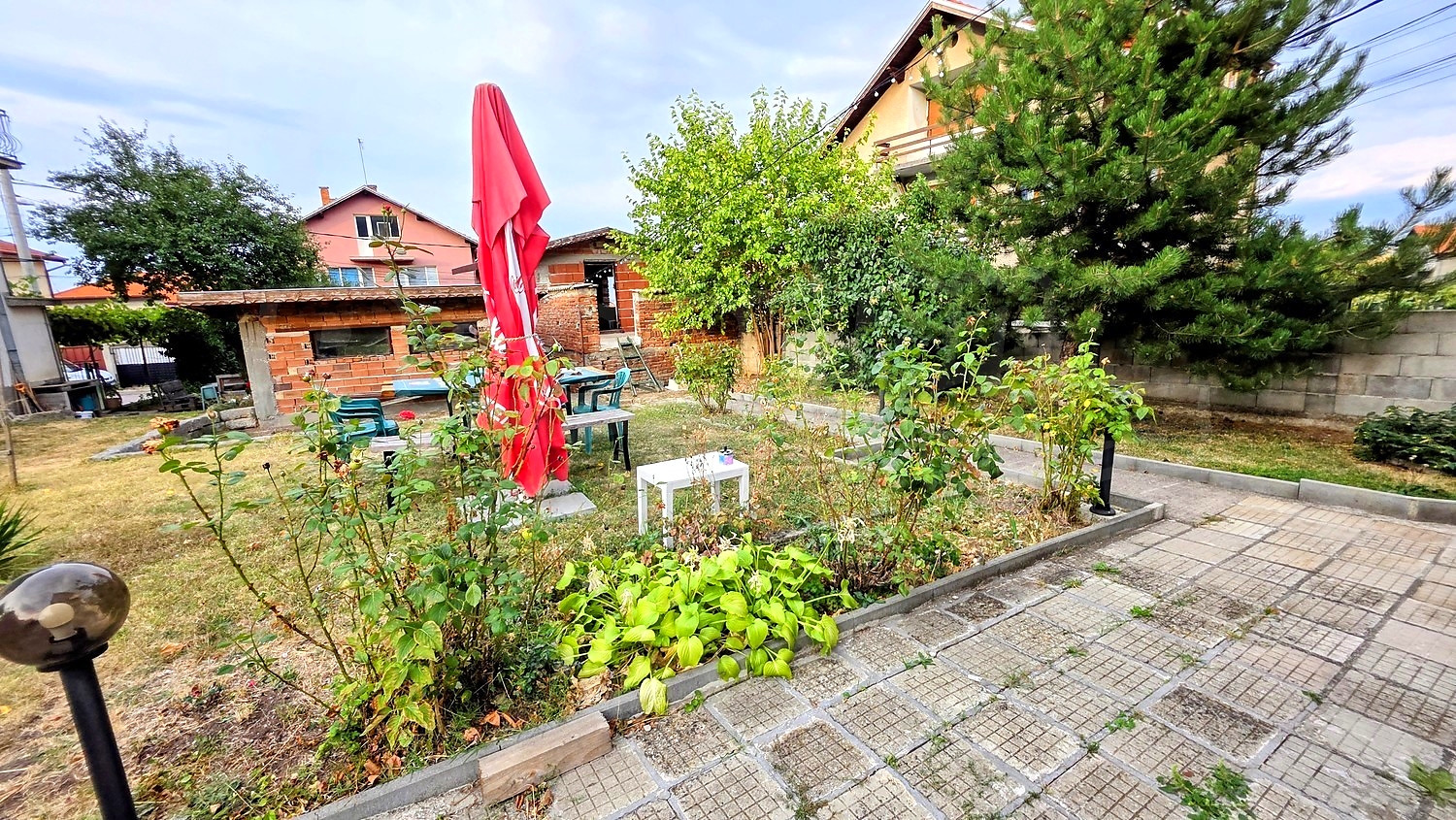 outside, garden