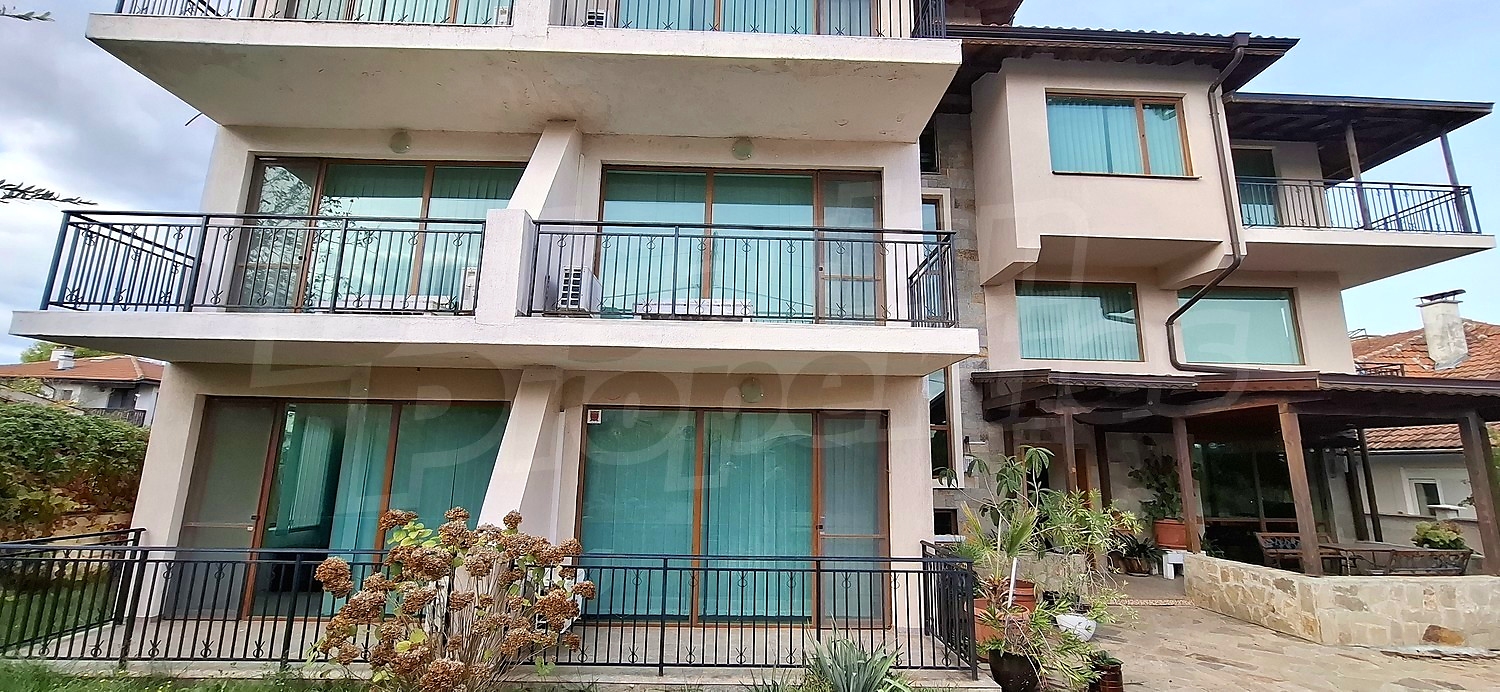 facade, garden