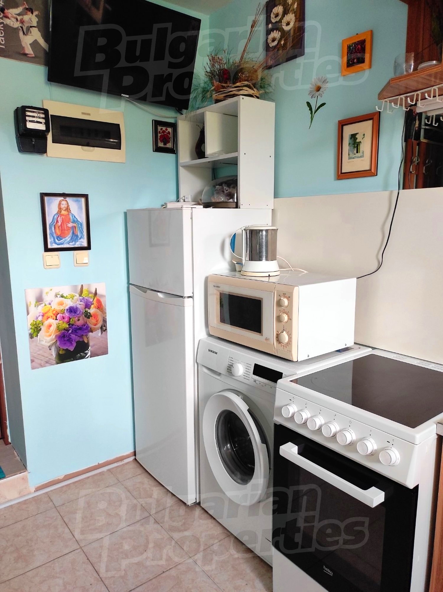 inside, kitchen, furnished