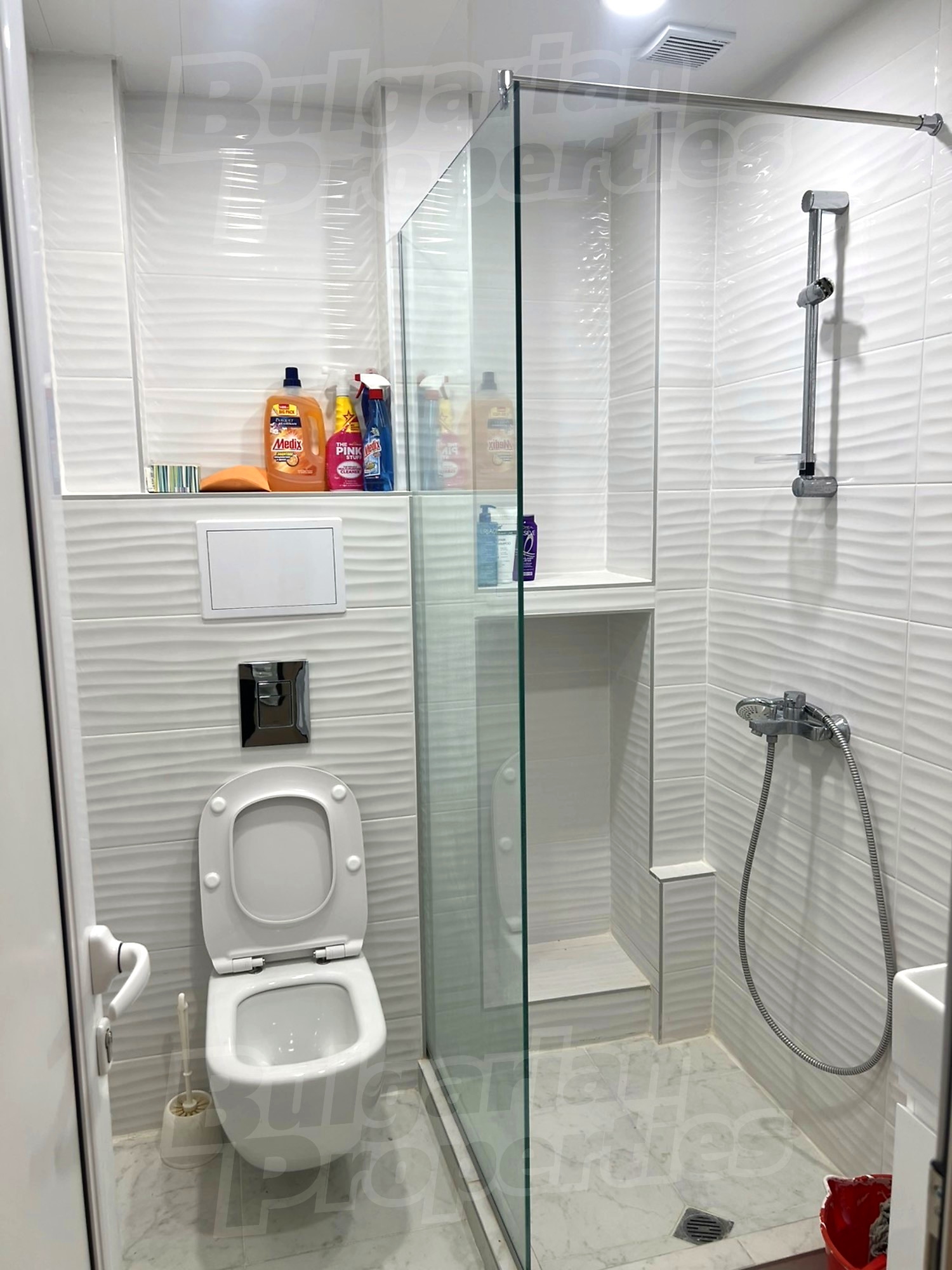 bathroom, toilet