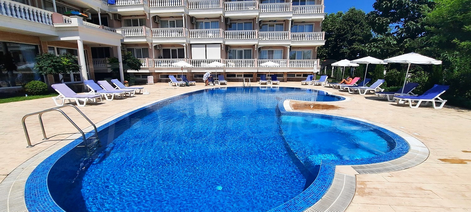 outside, pool, facade, garden