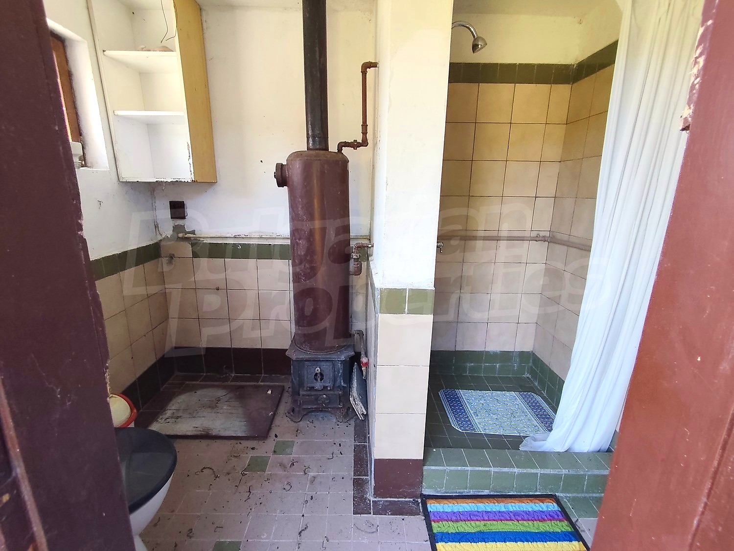 bathroom, toilet