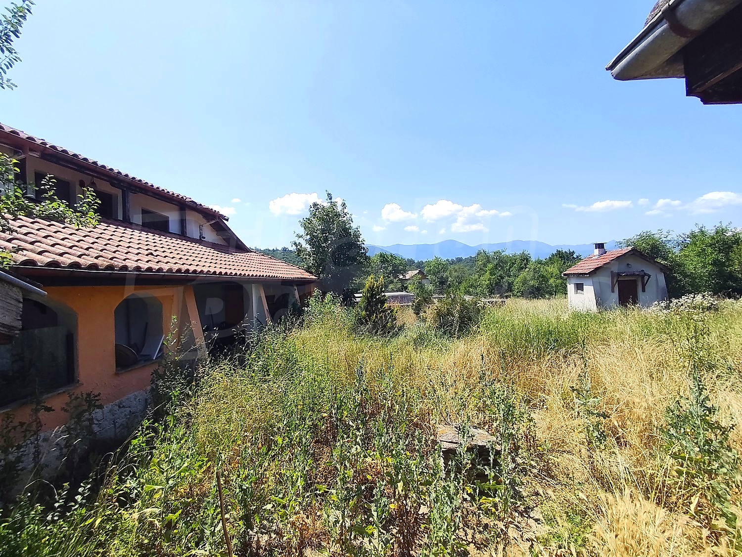 outside, facade, garden, mountain, green area