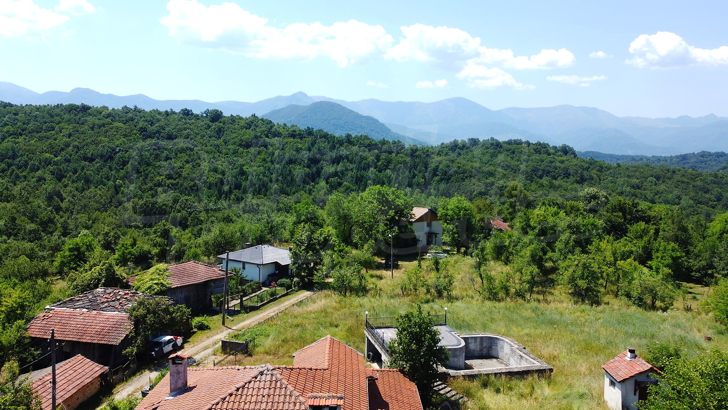 outside, mountain, green area