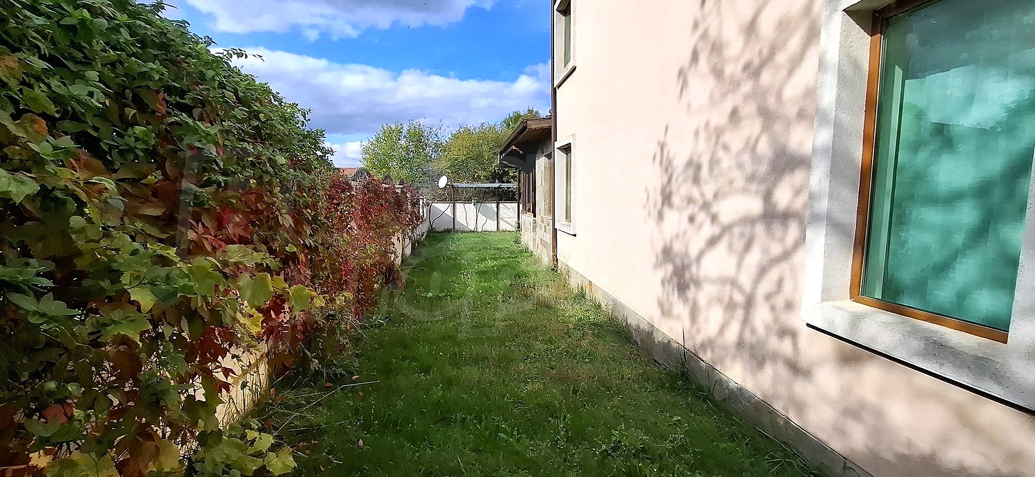 outside, garden