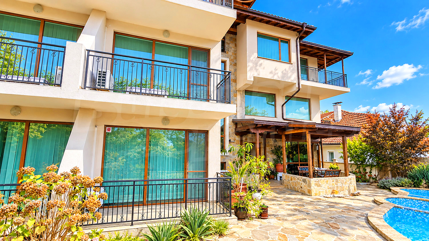 facade, garden, pool, outside