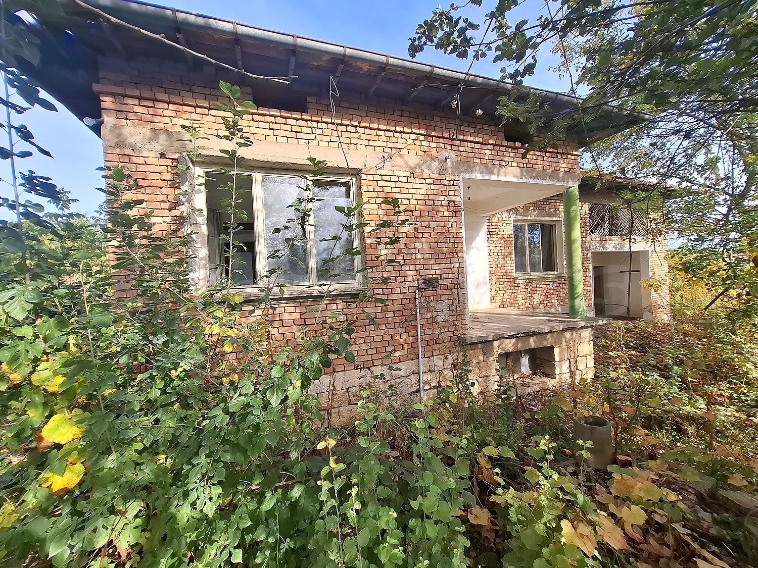outside, facade, garden