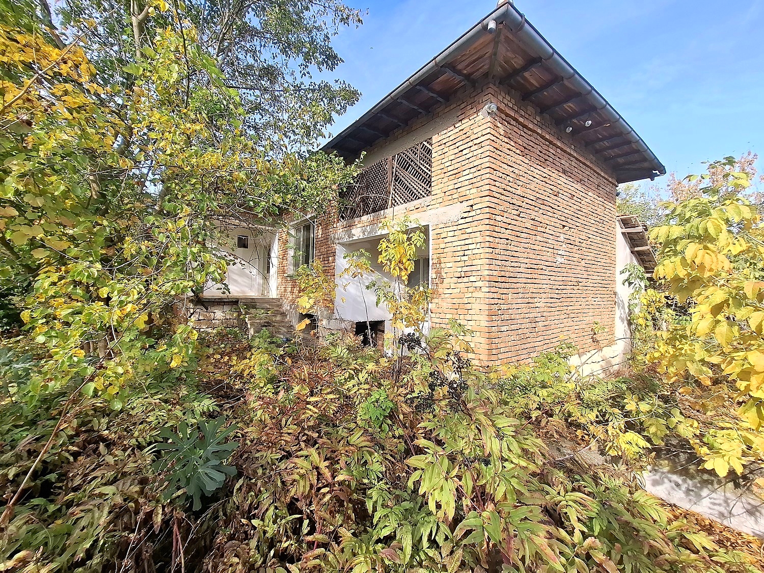 outside, facade, garden