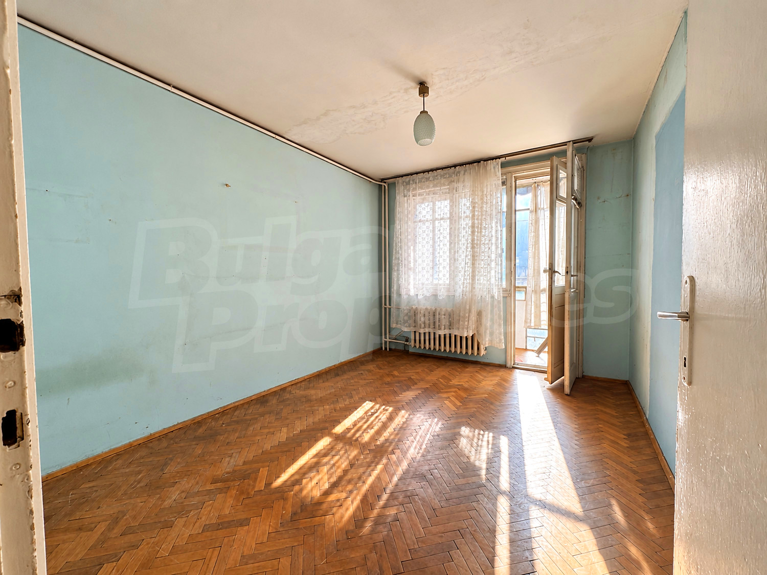 inside, balcony, unfurnished