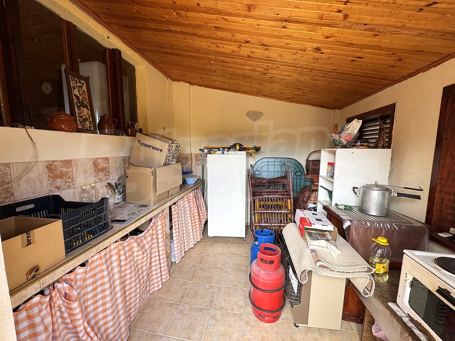 inside, kitchen, furnished