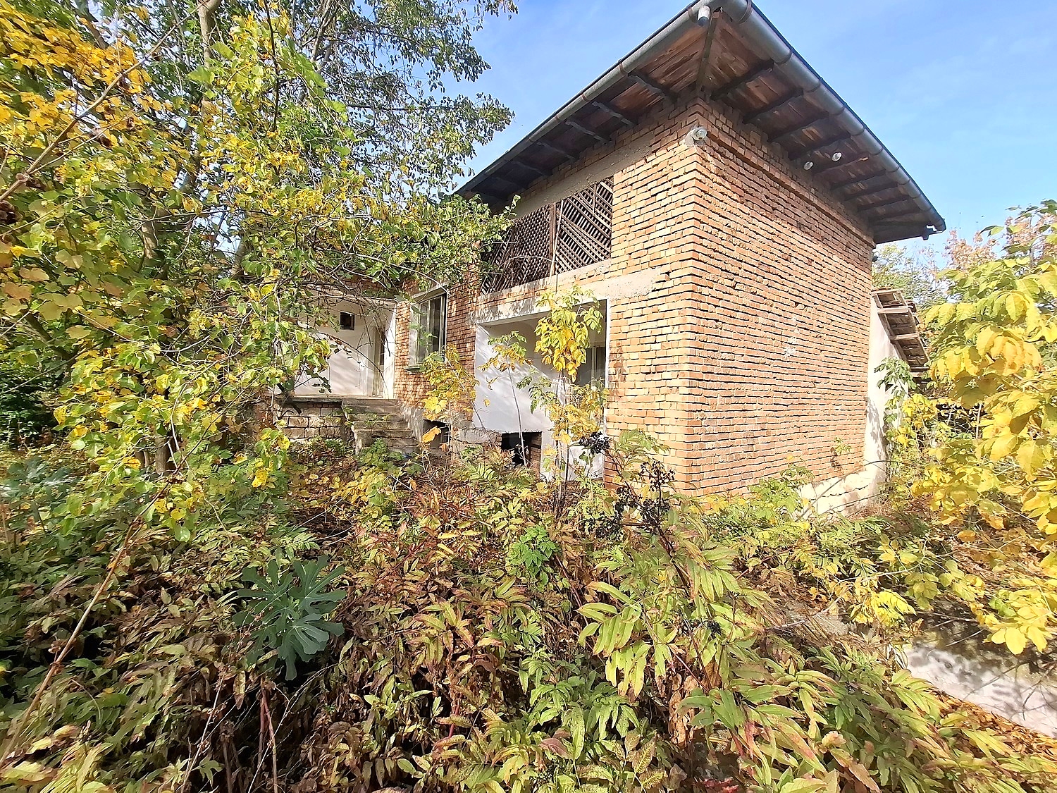 outside, facade, garden