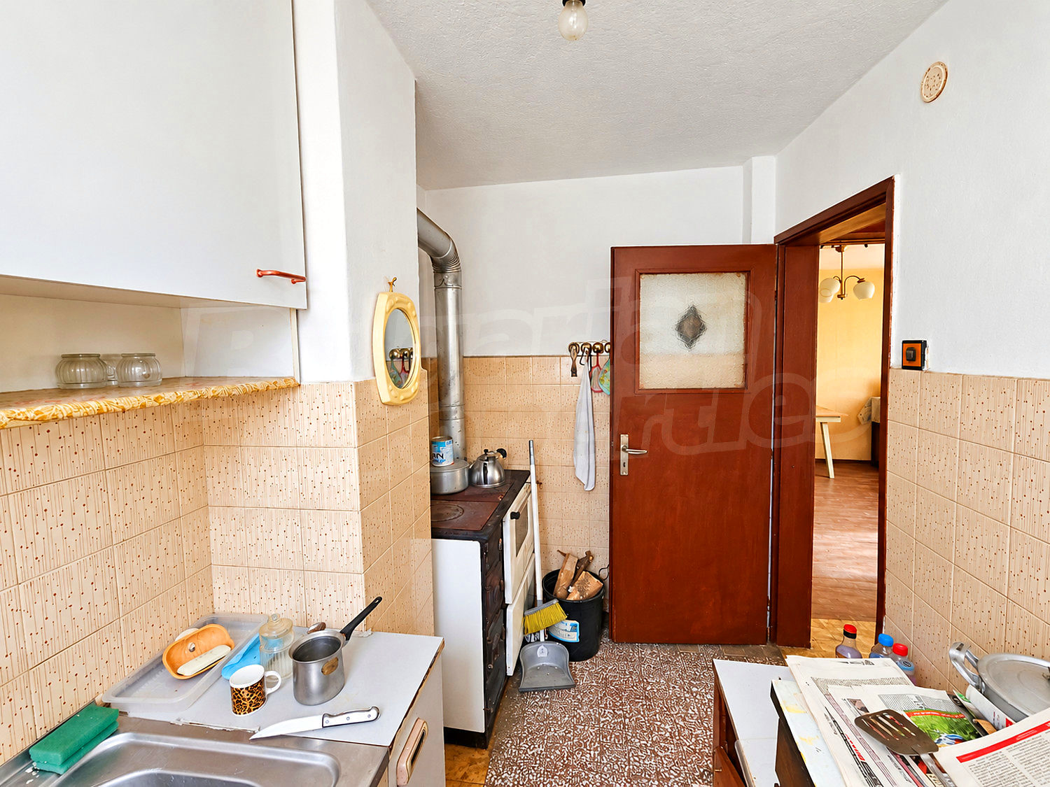 inside, kitchen, furnished