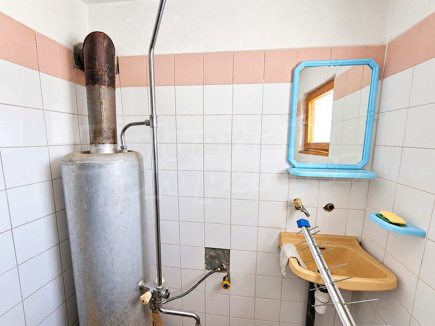 inside, bathroom