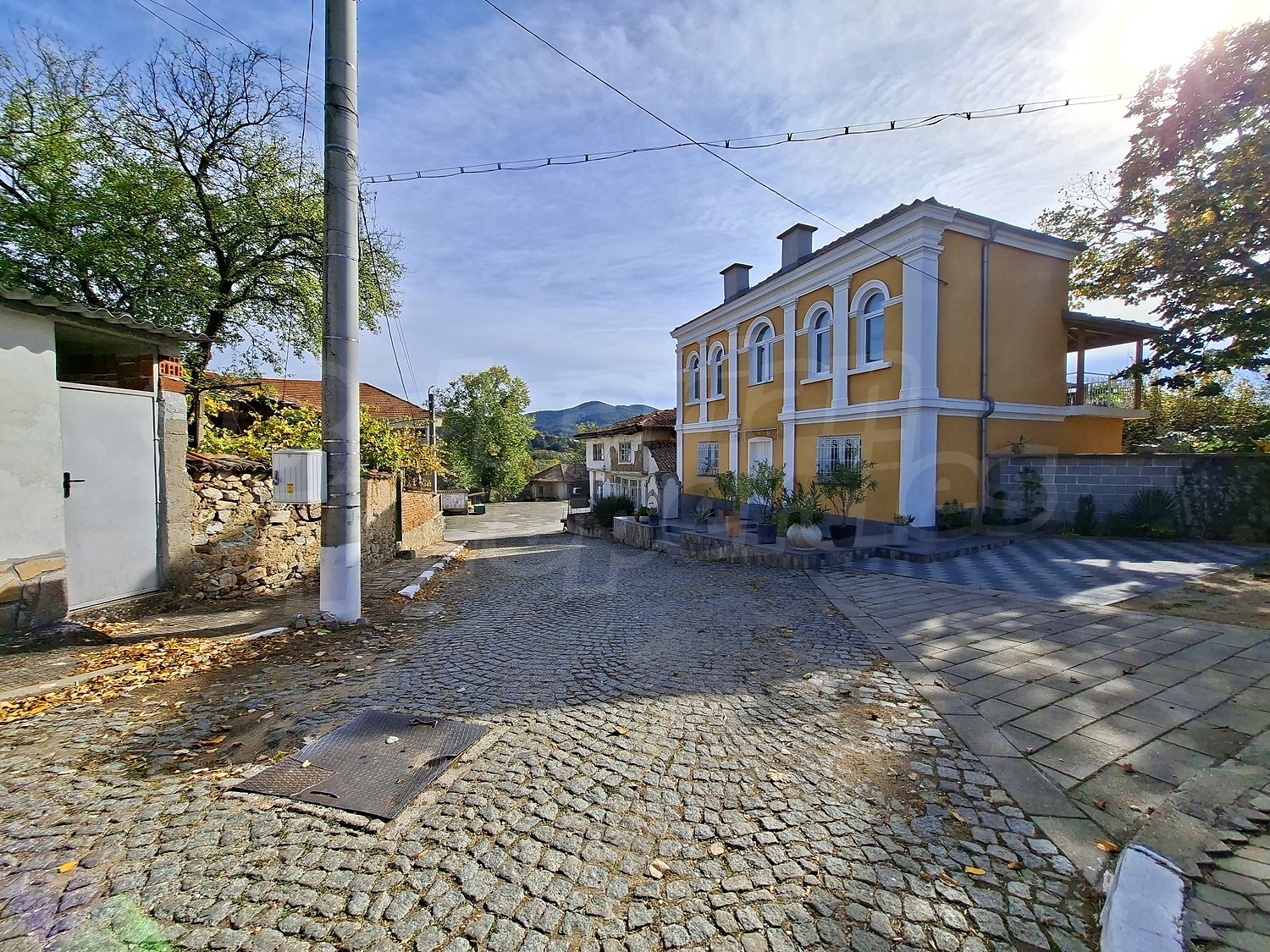 outside, facade, mountain