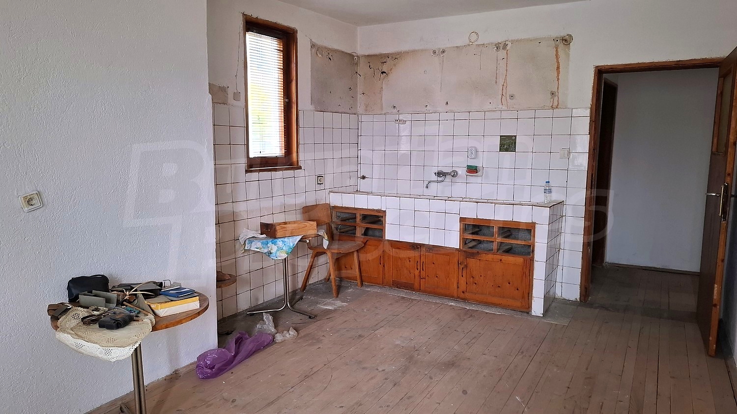 inside, kitchen