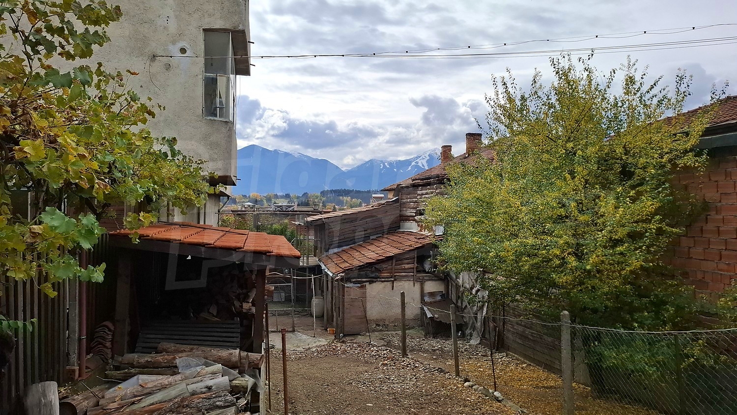 outside, mountain, green area