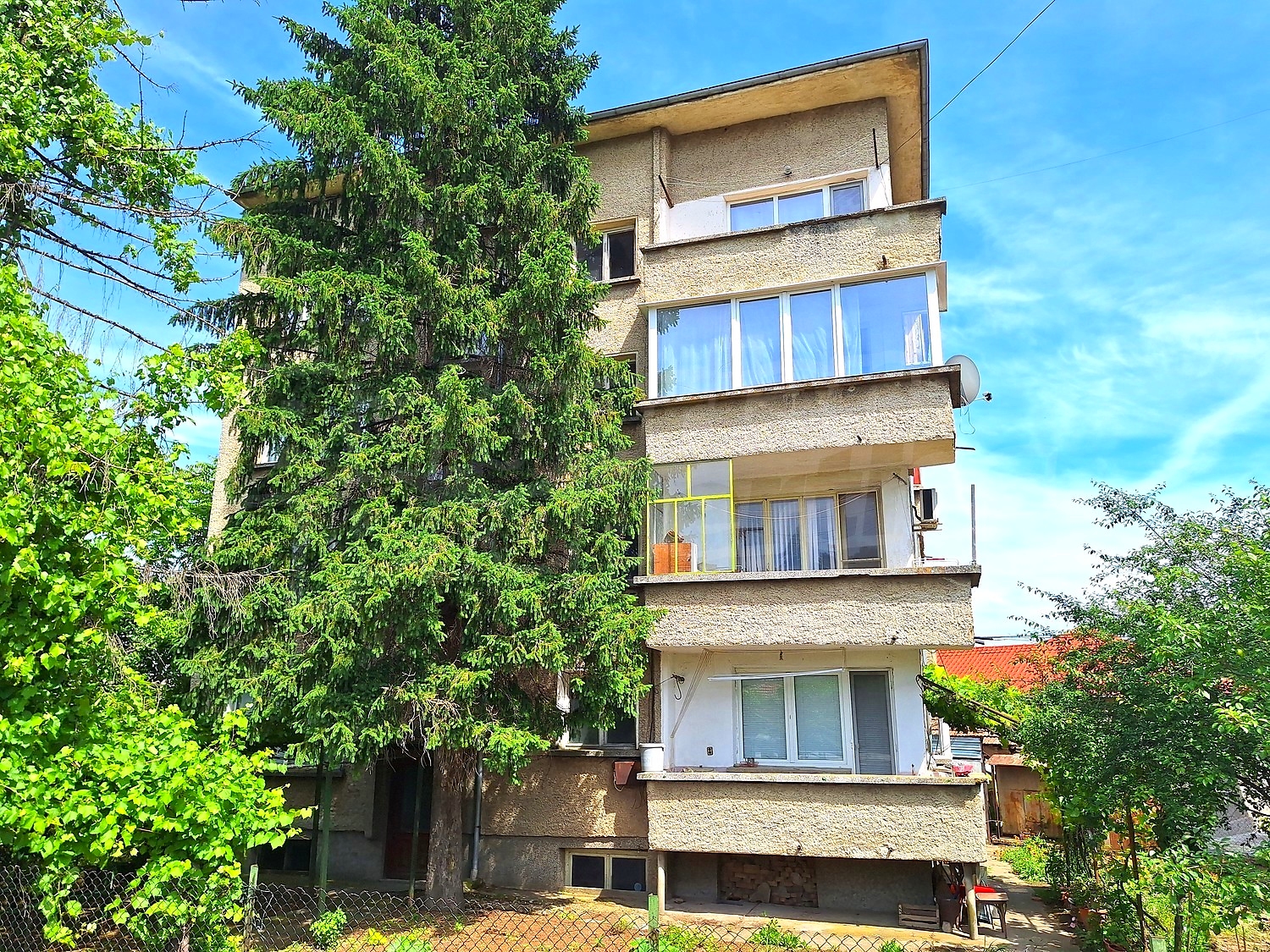 outside, facade, garden