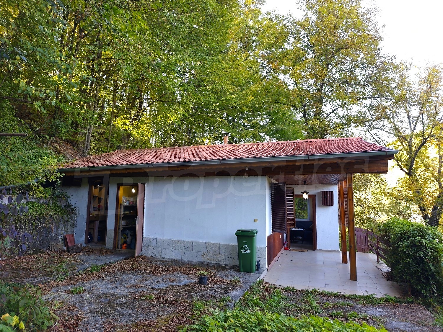 outside, facade, garden, green area
