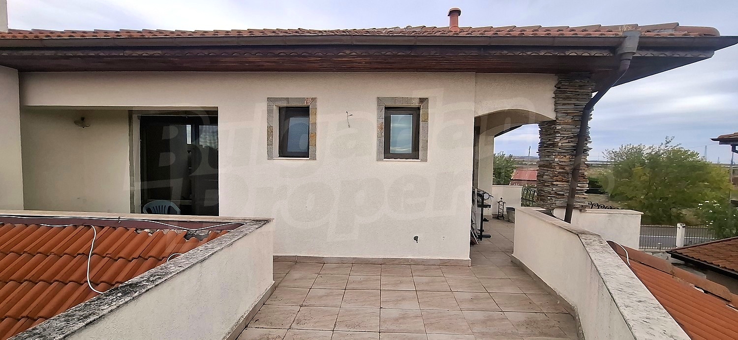 balcony, outside
