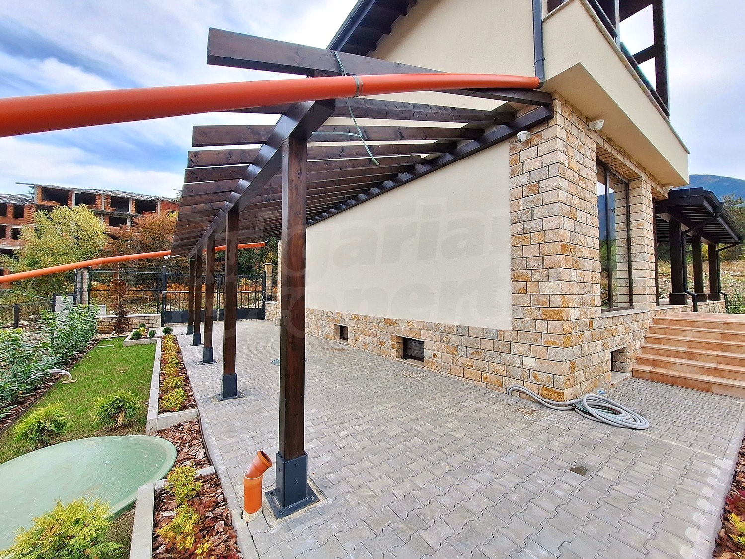 outside, facade, garden
