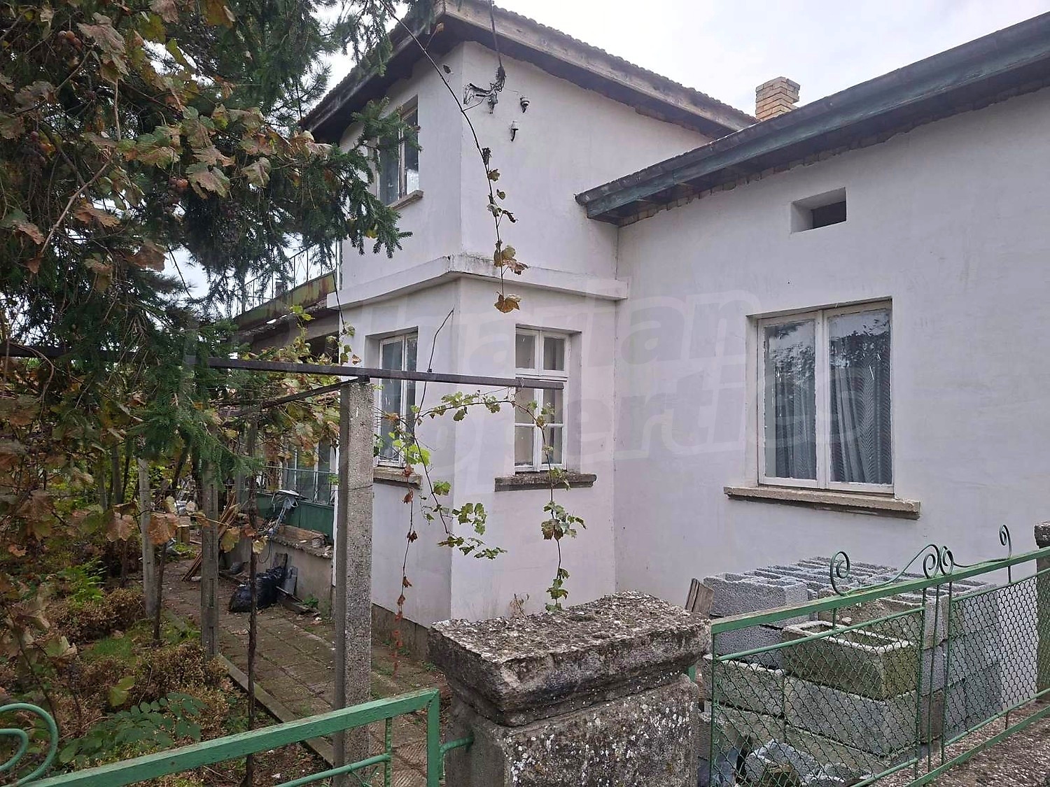 facade, garden