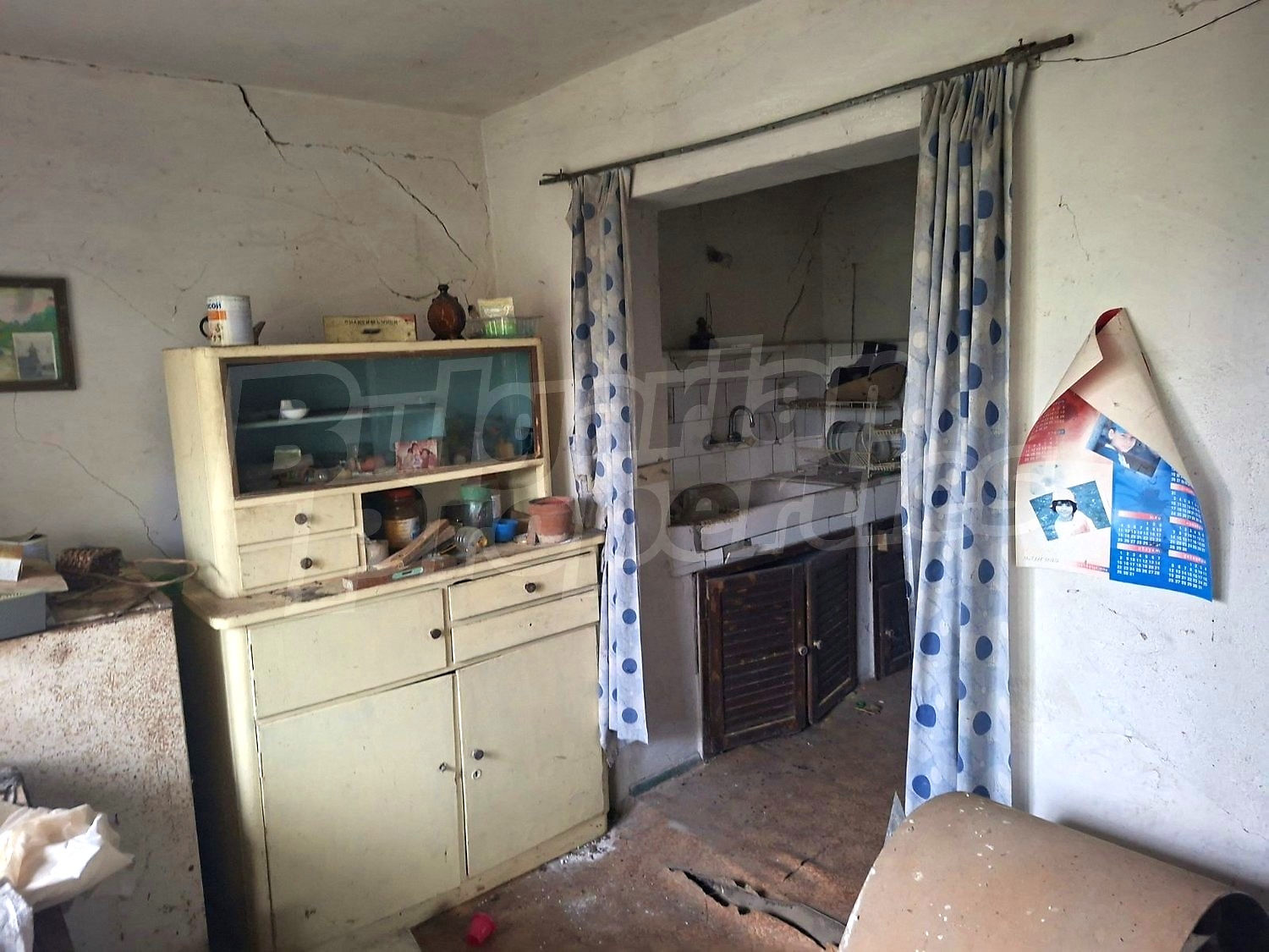 inside, kitchen