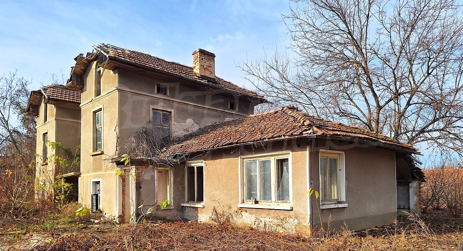 outside, facade, garden