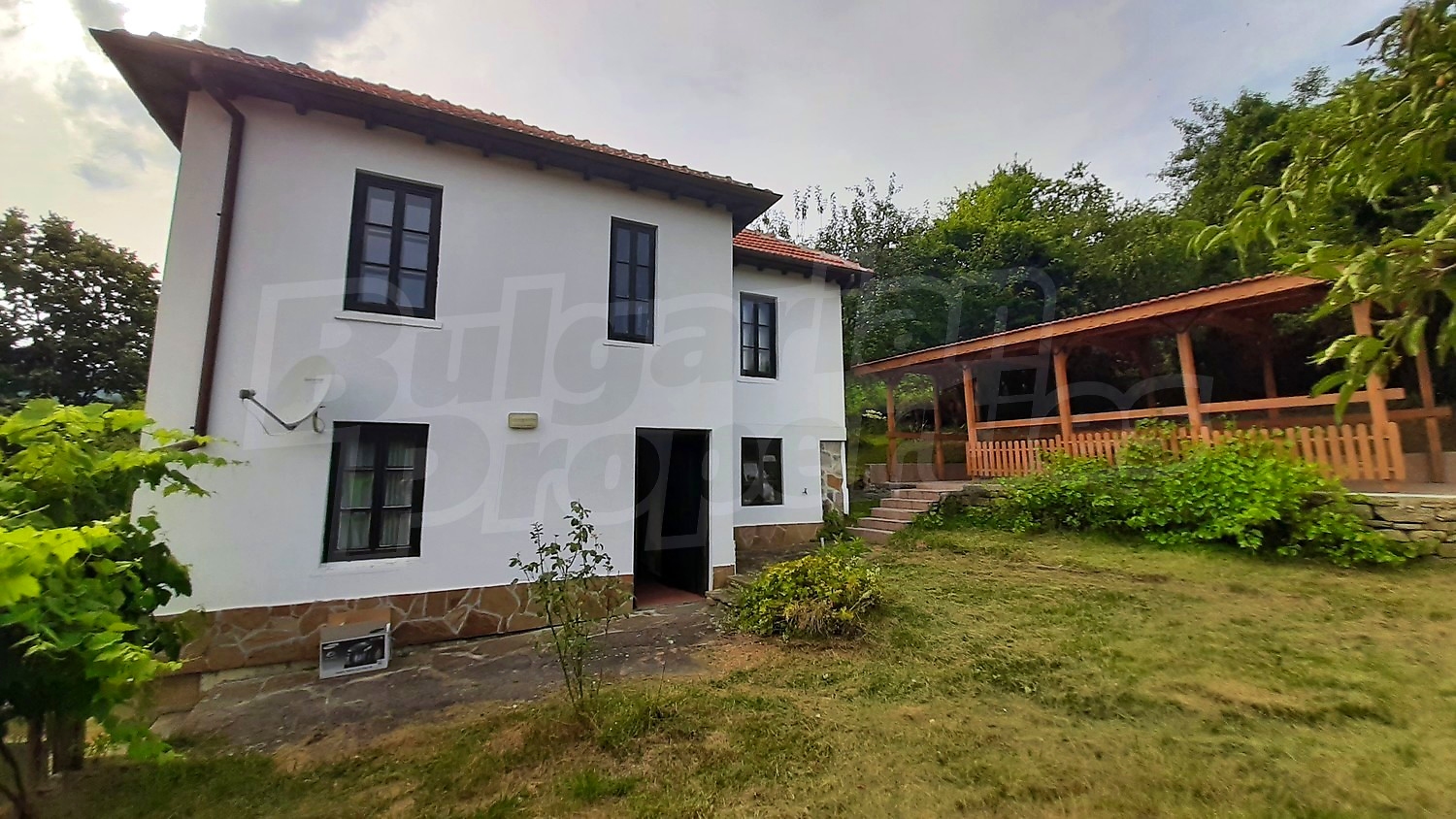 facade, garden