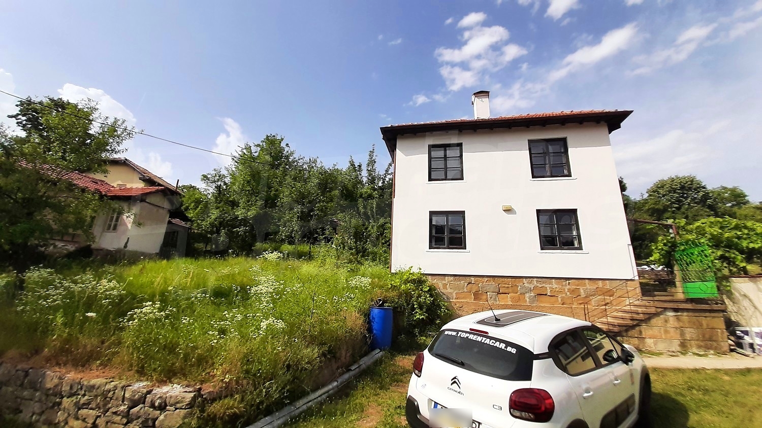 outside, facade, garden, parking