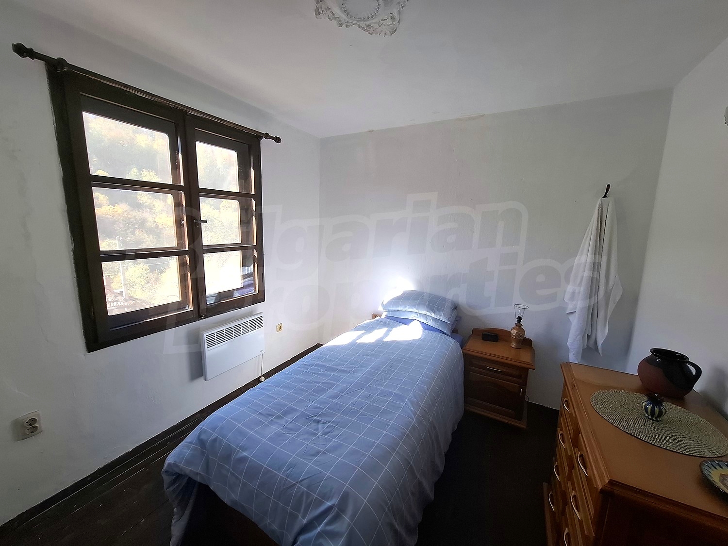 inside, bedroom