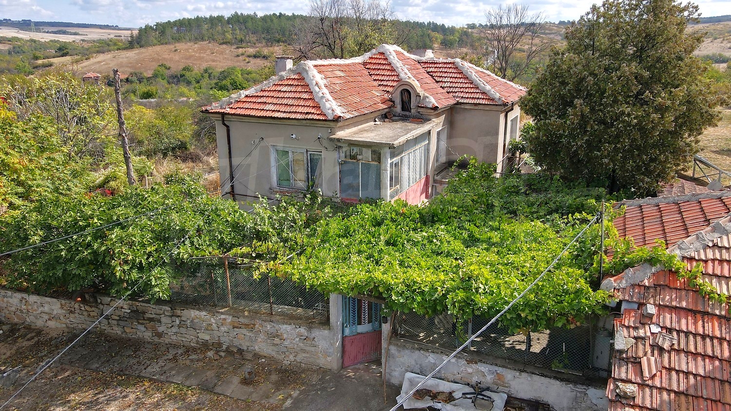 outside, facade, garden, green area