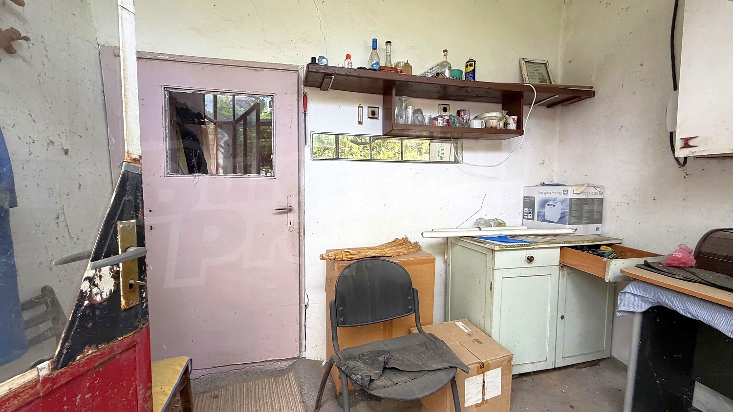 inside, kitchen